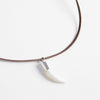 Collar de dientes de cocodrilo